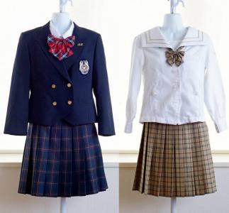 校服